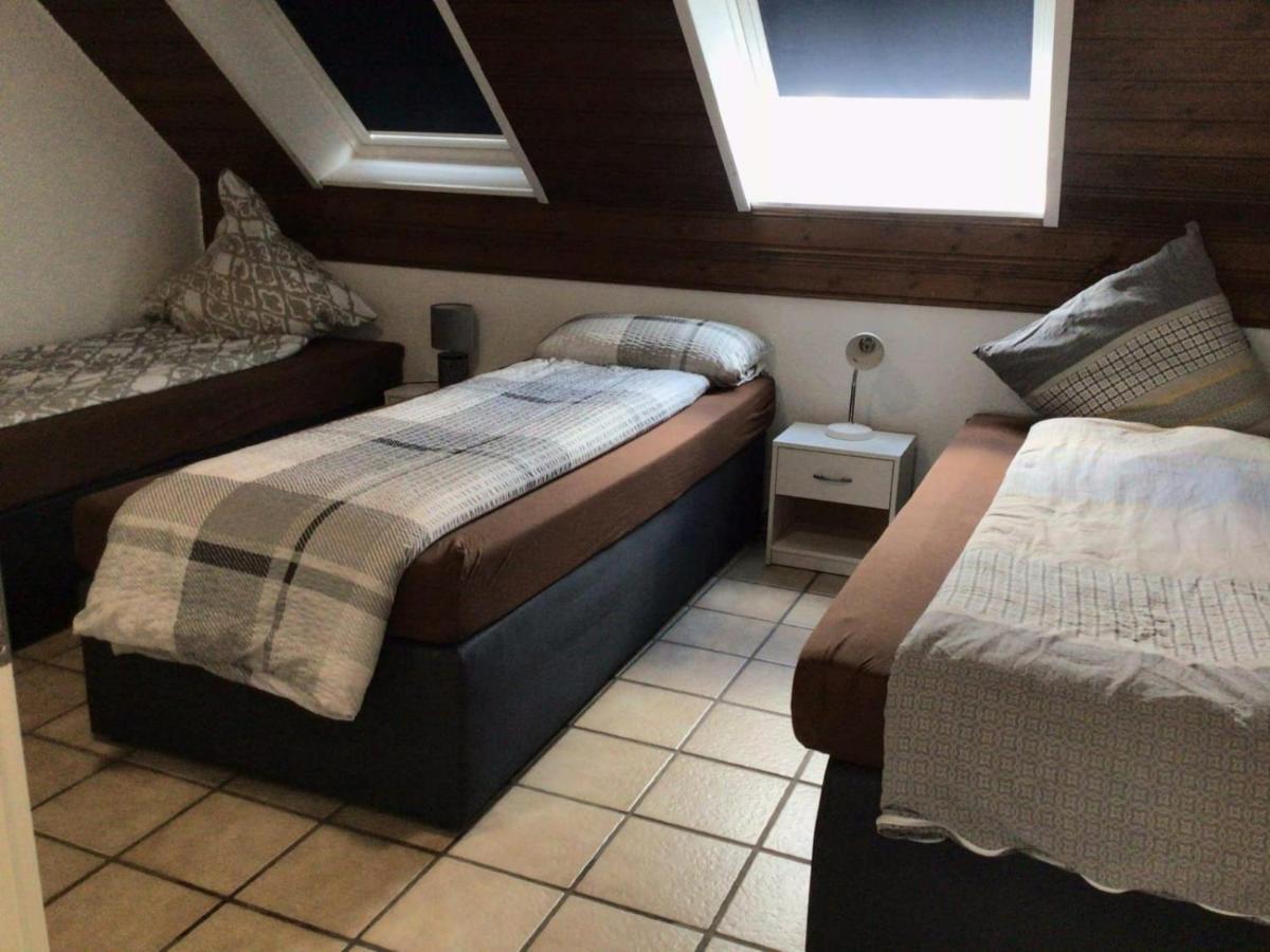 Apartments Rhona III Und IV Neunkirchen City Ngoại thất bức ảnh