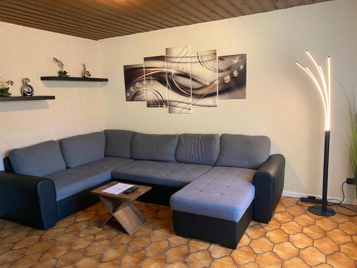Apartments Rhona III Und IV Neunkirchen City Ngoại thất bức ảnh